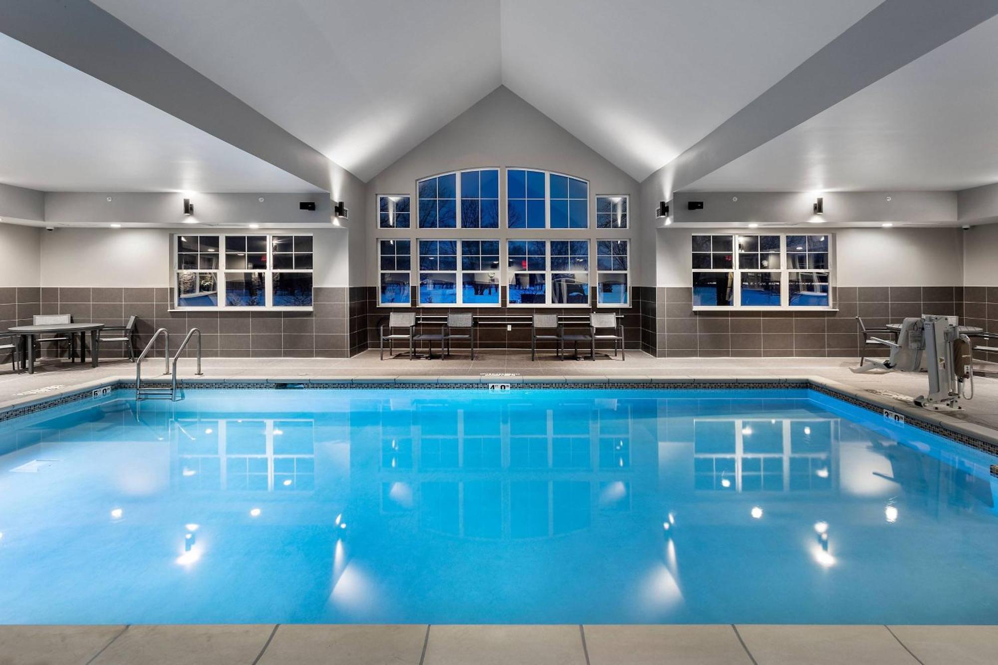 Residence Inn By Marriott Milwaukee Брукфілд Екстер'єр фото